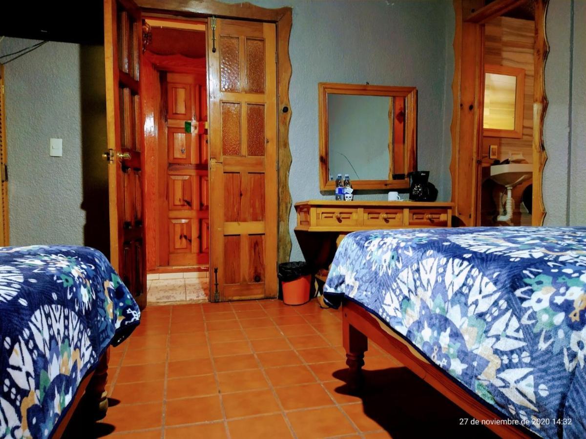 Hotel Plaza Mazamitla Bagian luar foto